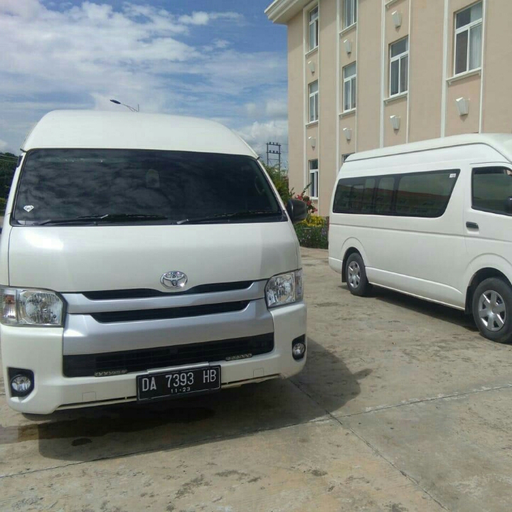 Toyota Hiace Commuter 