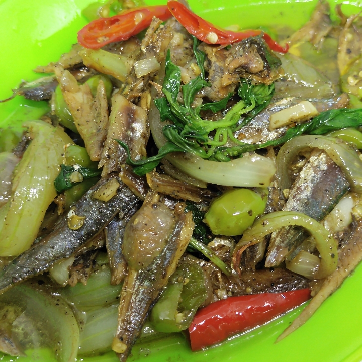 Tumis Ikan Asin