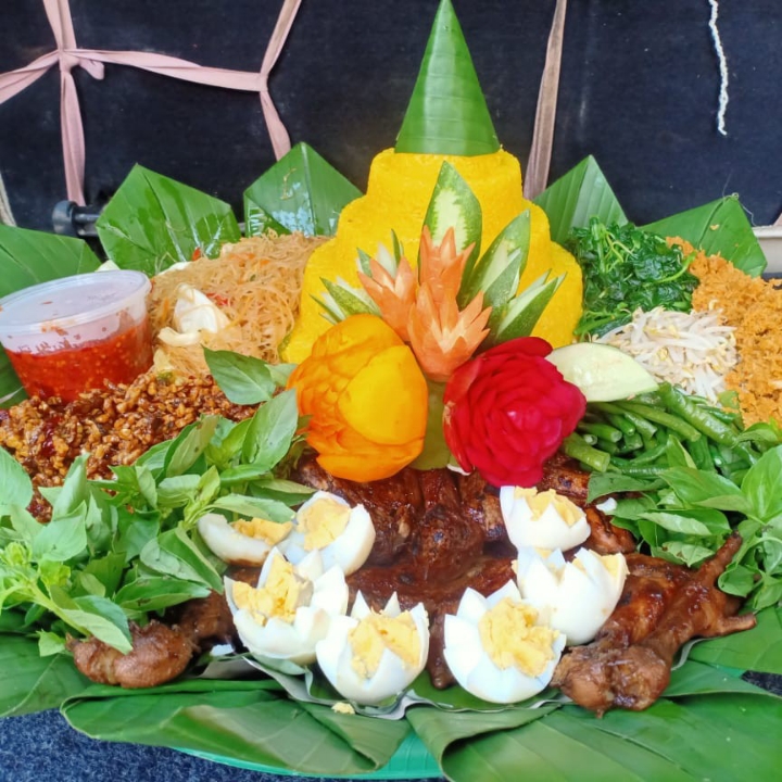 Tumpeng 15-20 Porsi 2
