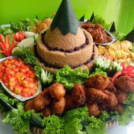 Tumpeng Kebuli Ayam