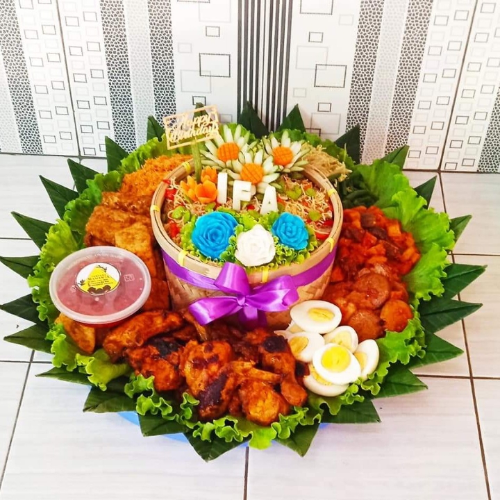 Tumpeng Nasi Liwet