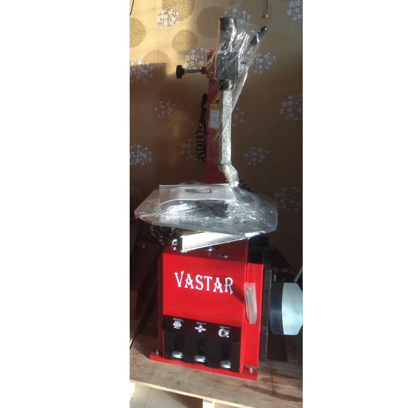 Tyre Changer Vastar L011 R