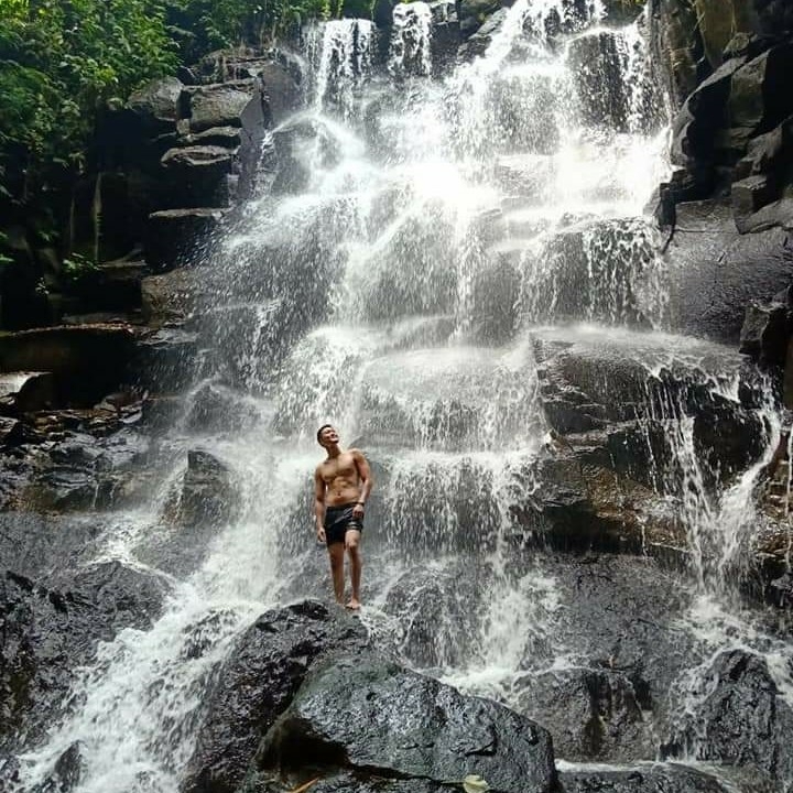 Ubud waterfall tour