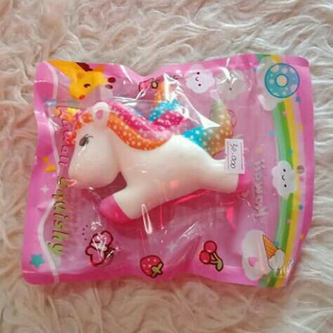 Unicorn Terbang