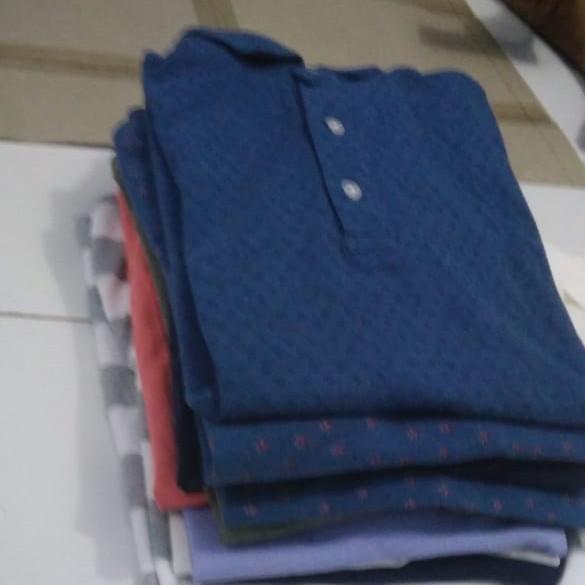 Uniqlo Polo Shirt ori 2