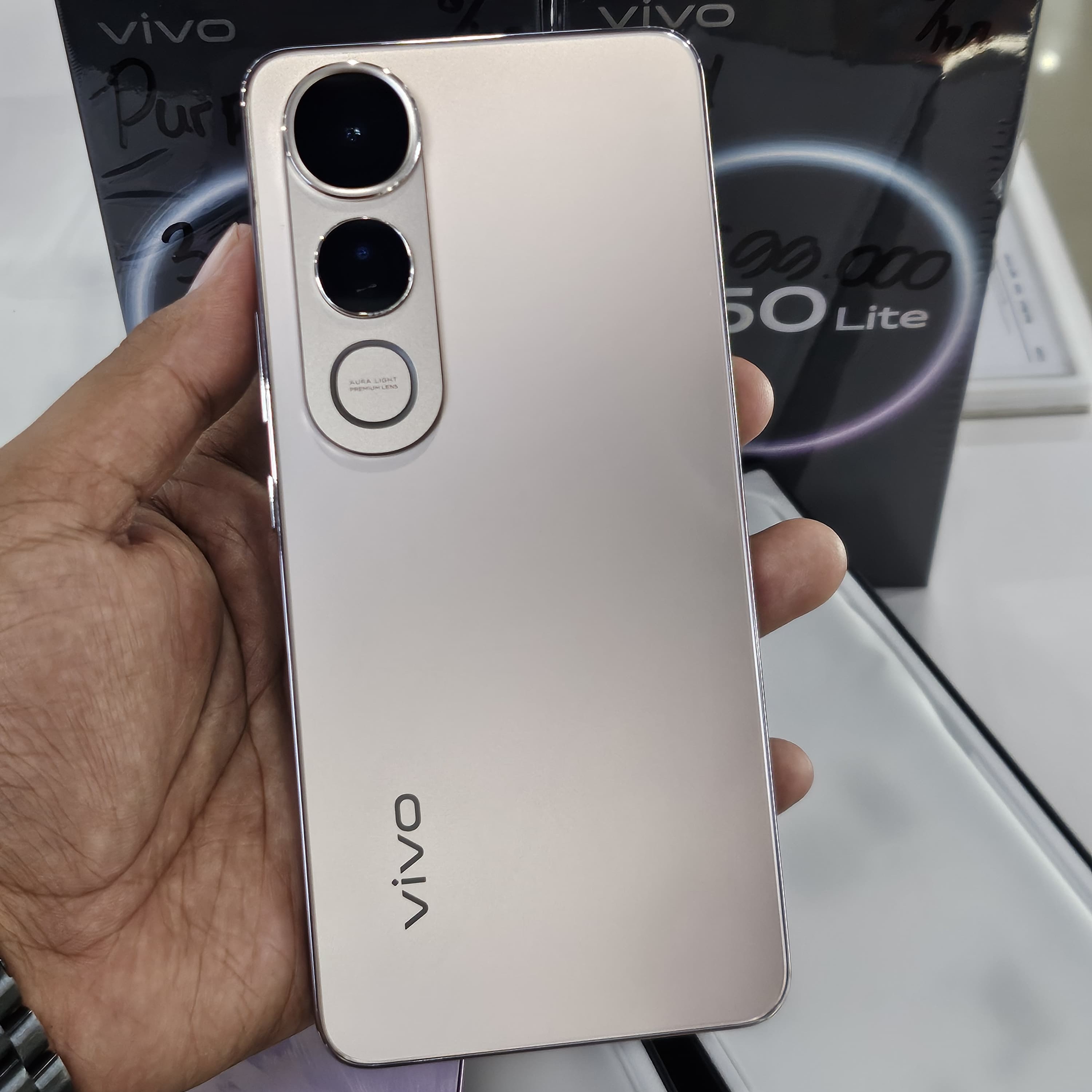 VIVO V50 LITE 5G RAM 12 GB ROM 512 GB 3