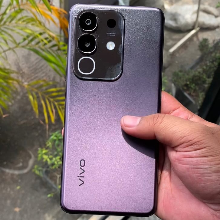 VIVO Y29 RAM 8 GB ROM 128 GB 2