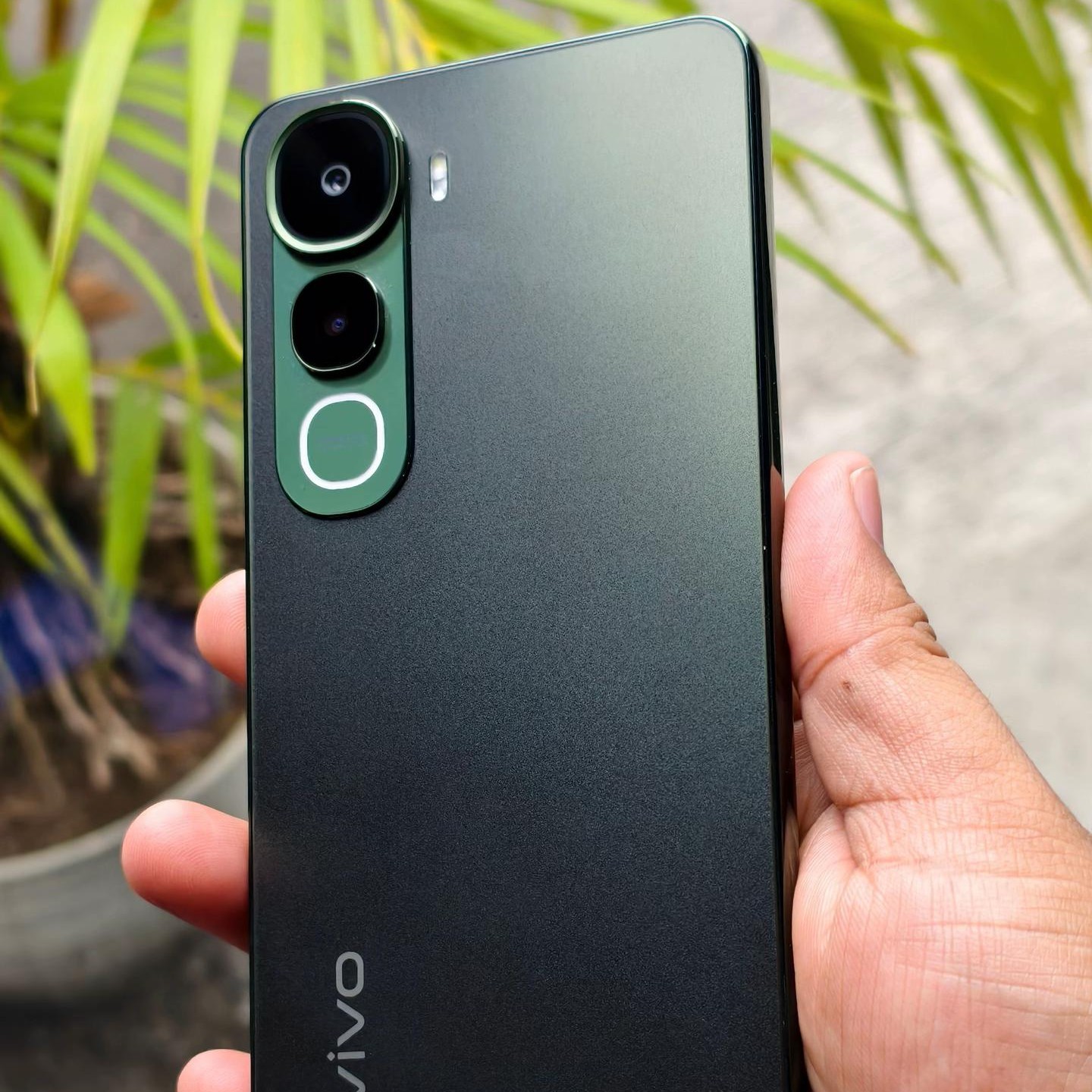 VIVO Y400 RAM 8 GB ROM 128 GB 3