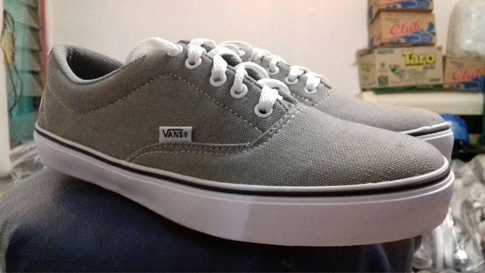 Vans Era