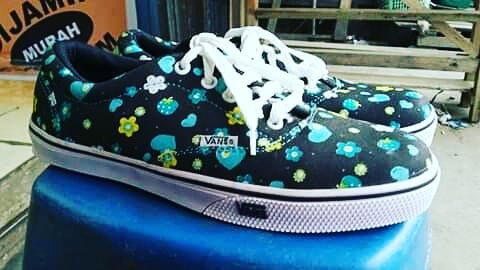 Vans Kembang