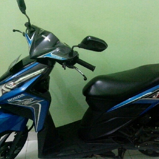 Vario Techno 110 Biru Hitam Tahun 2010