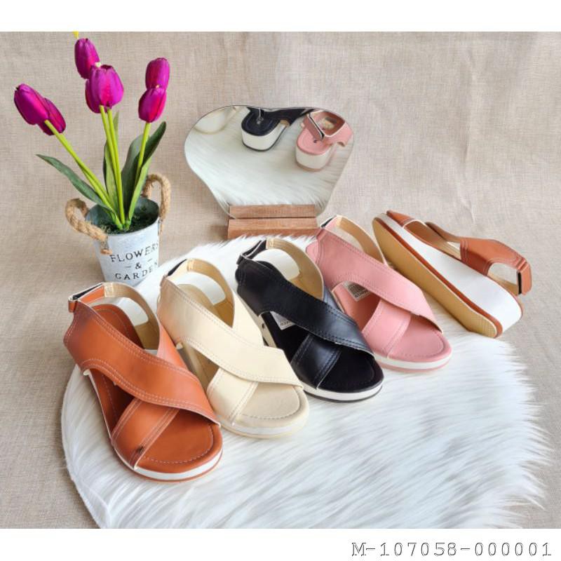 WIDGES WANITA SINTETIS SLOOP