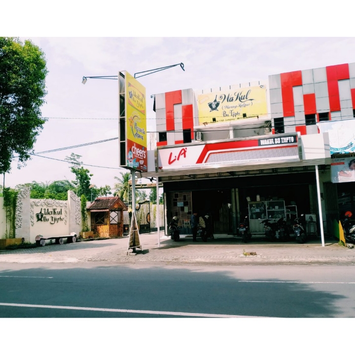 Wakul Bu Tjipto - A Yani