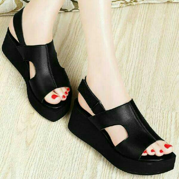 Wedges  DHL Hitam