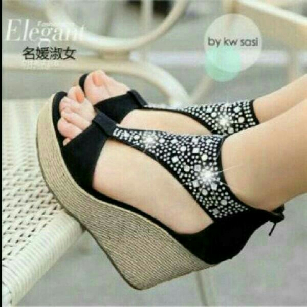 Wedges Bling Kilau 