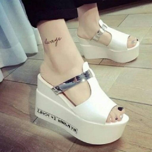 Wedges DH171 Putih
