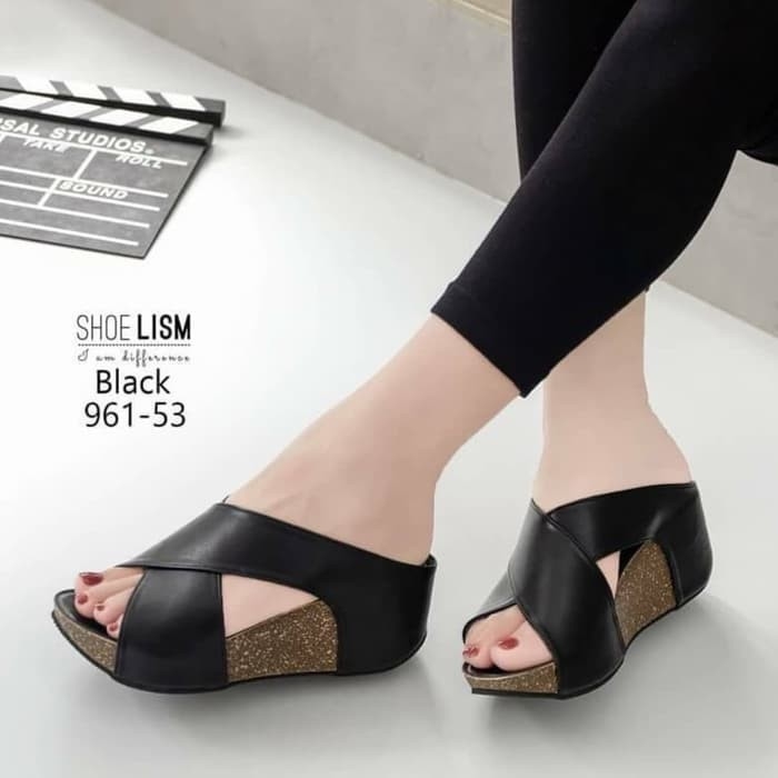 Wedges Exo Shoelism Hitam