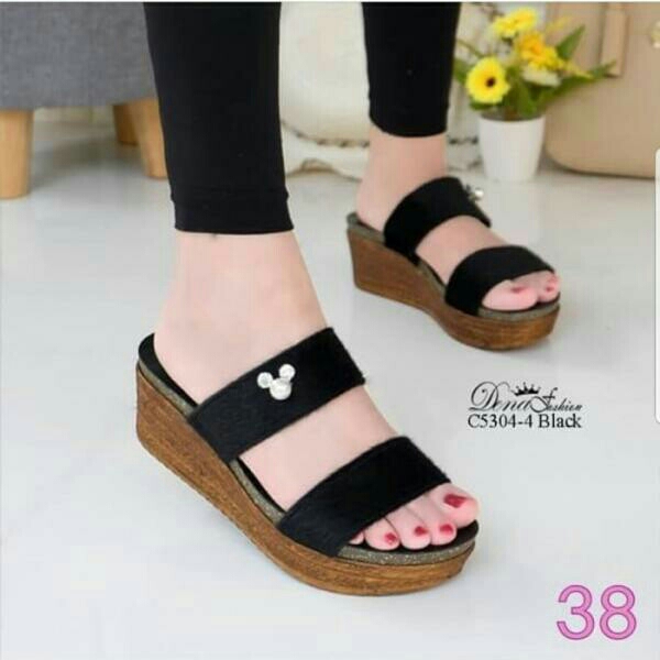 Wedges JH124 Hitam