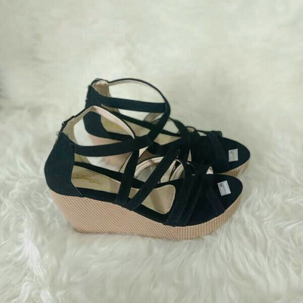 Wedges Mulan KS7 Hitam 2