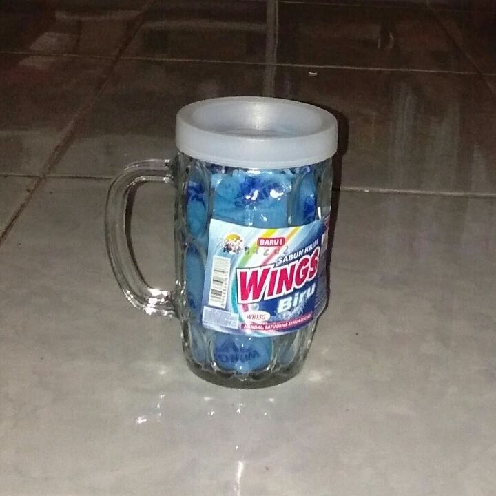 Wings Biru