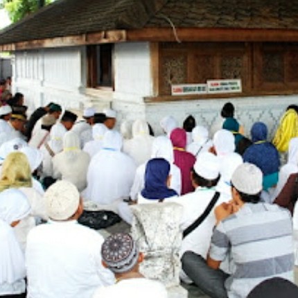 Wisata Religi