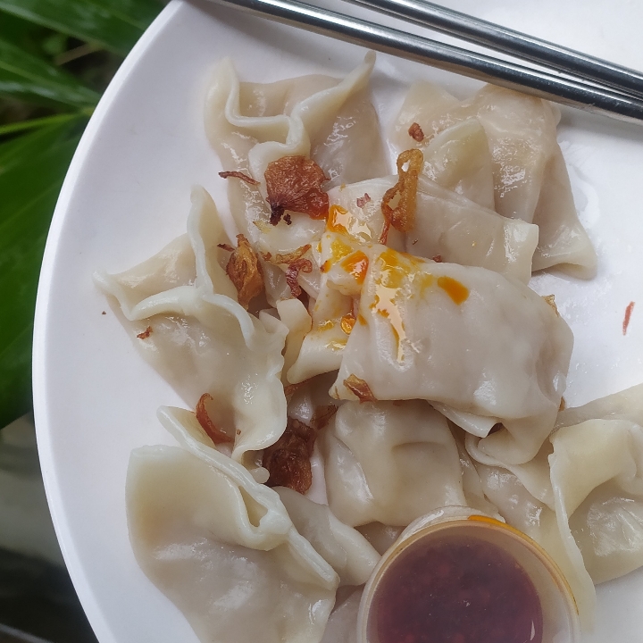 Wonton Tanpa Kuah With Chili Oil