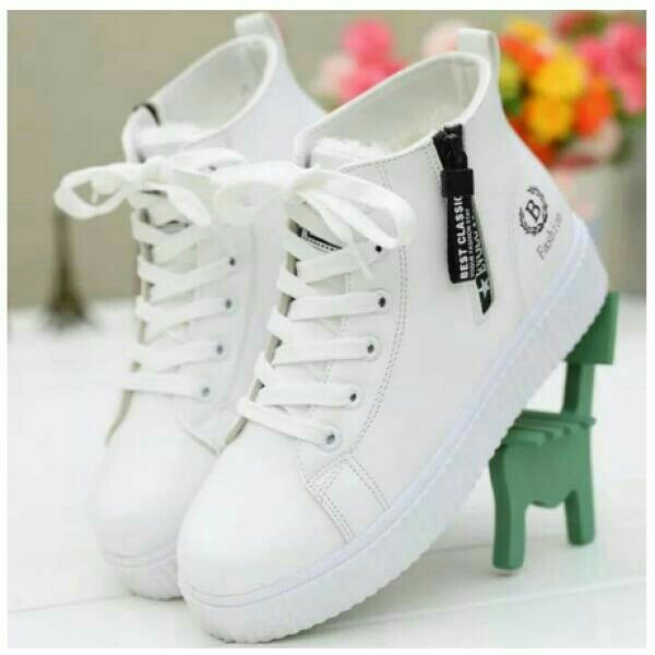 ZR 09 Sneaker Putih