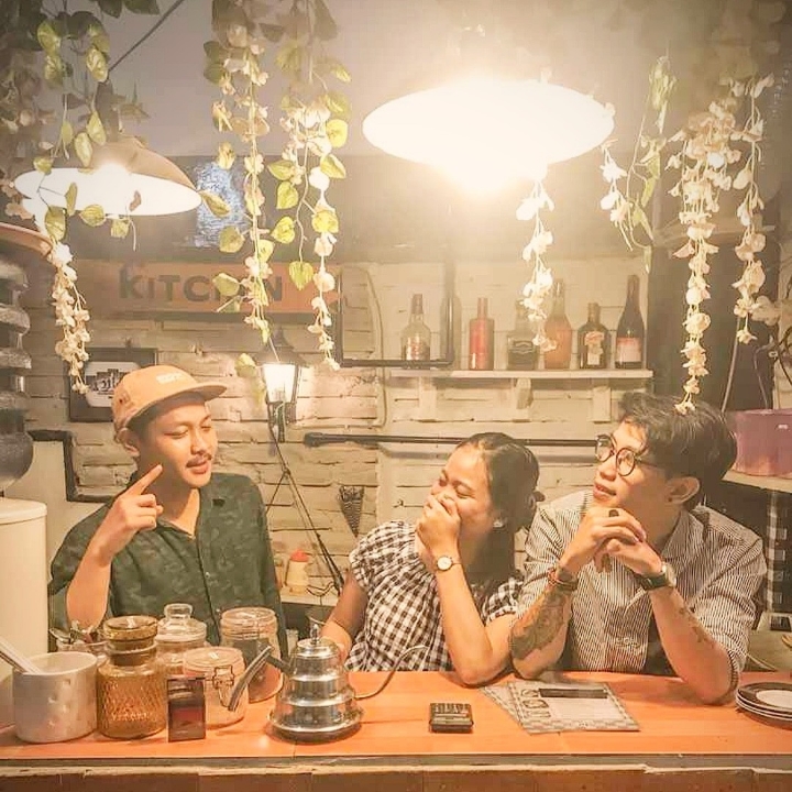 aii Catur Cafe