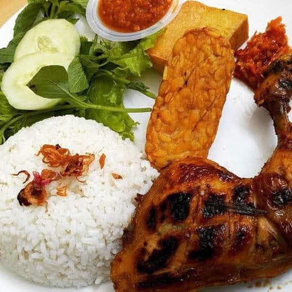 ayam bakar ukuran sedang