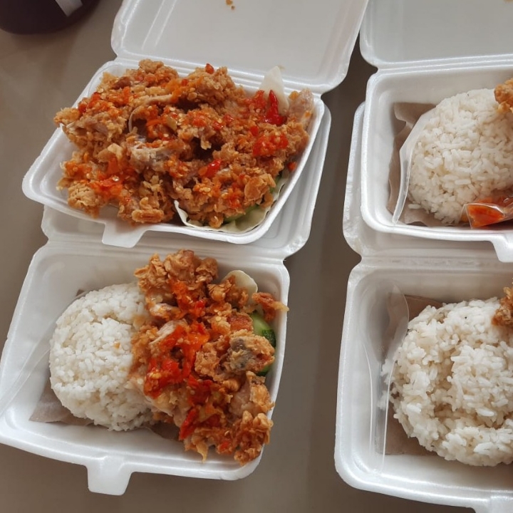 ayam geprek jumbo