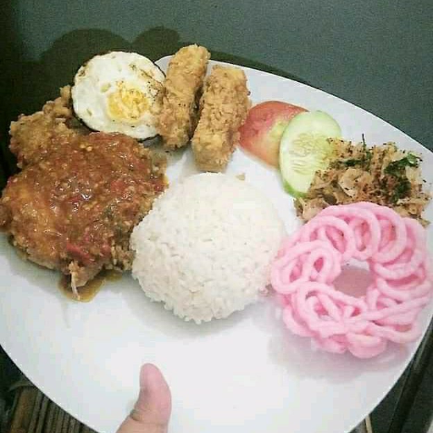 ayam geprek spesial