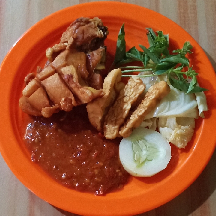 ayam goreng