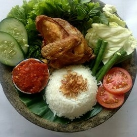 ayam lalapan tambah Nasi