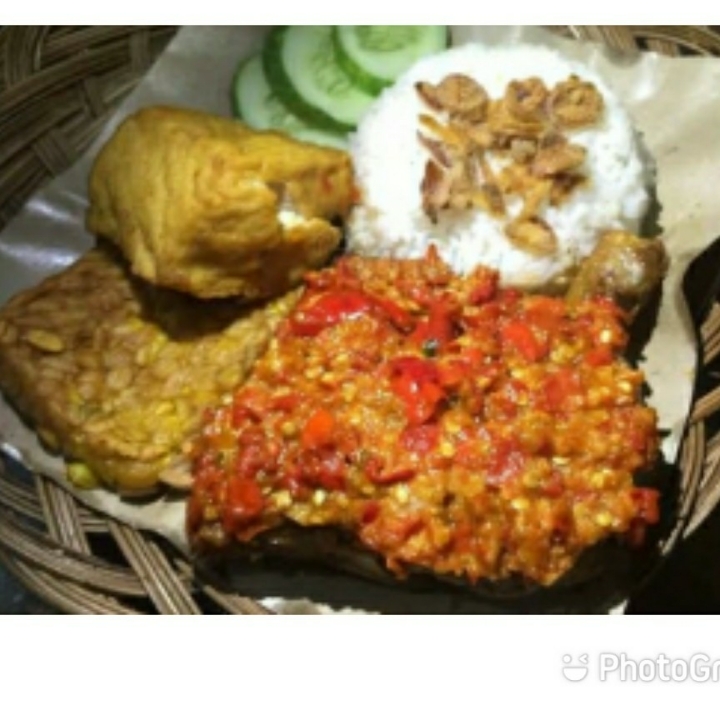 ayam penyet tambah Nasi