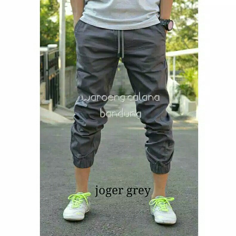 celana jogger polos pria  ada 4 warna pilihan silahkan di geser foto