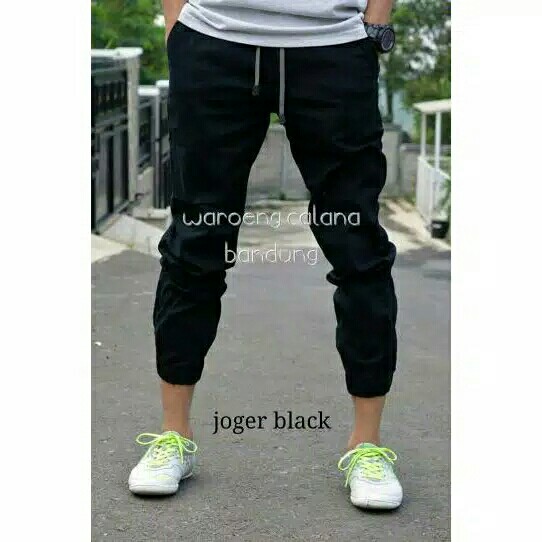 celana jogger polos pria  ada 4 warna pilihan silahkan di geser foto 3
