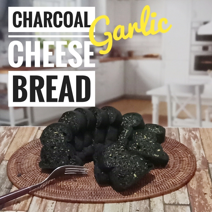 charcoal garlic cheese bread