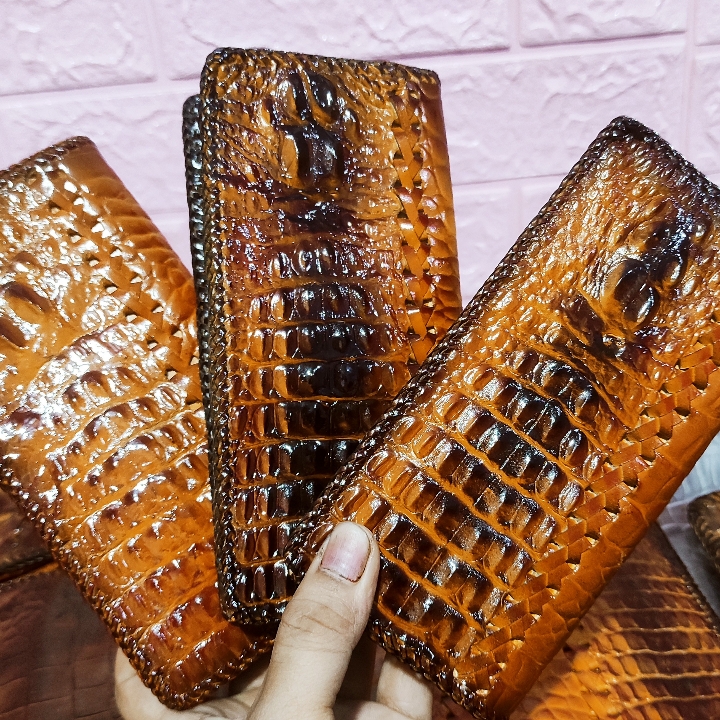 dompet panjang kulit buaya