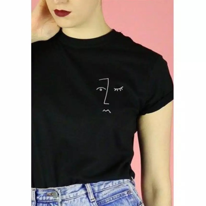 kaos WOMEN FACE PRINT