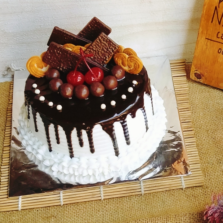 kue ultah ukuran 14cm