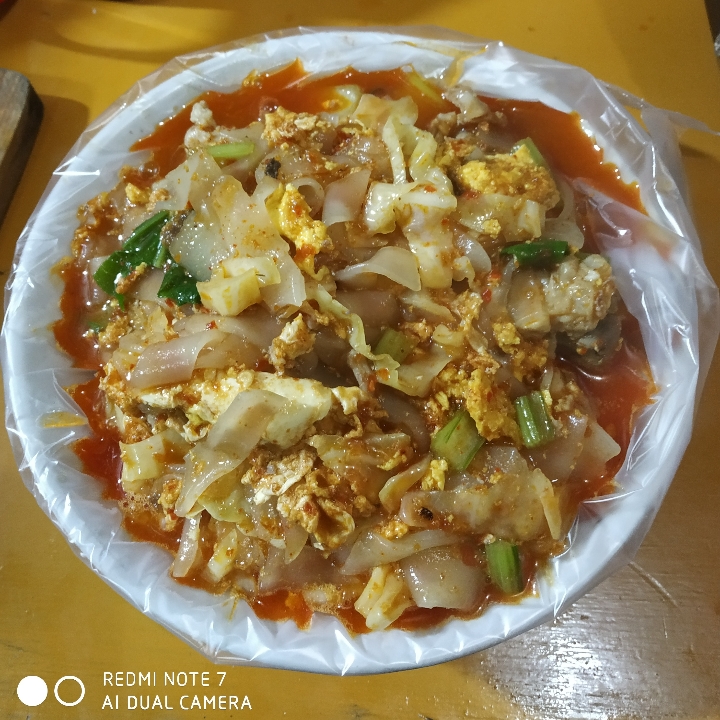 kwetiau dengkul