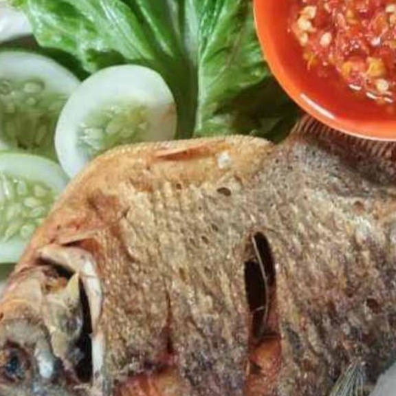 lalapan ikan bawal