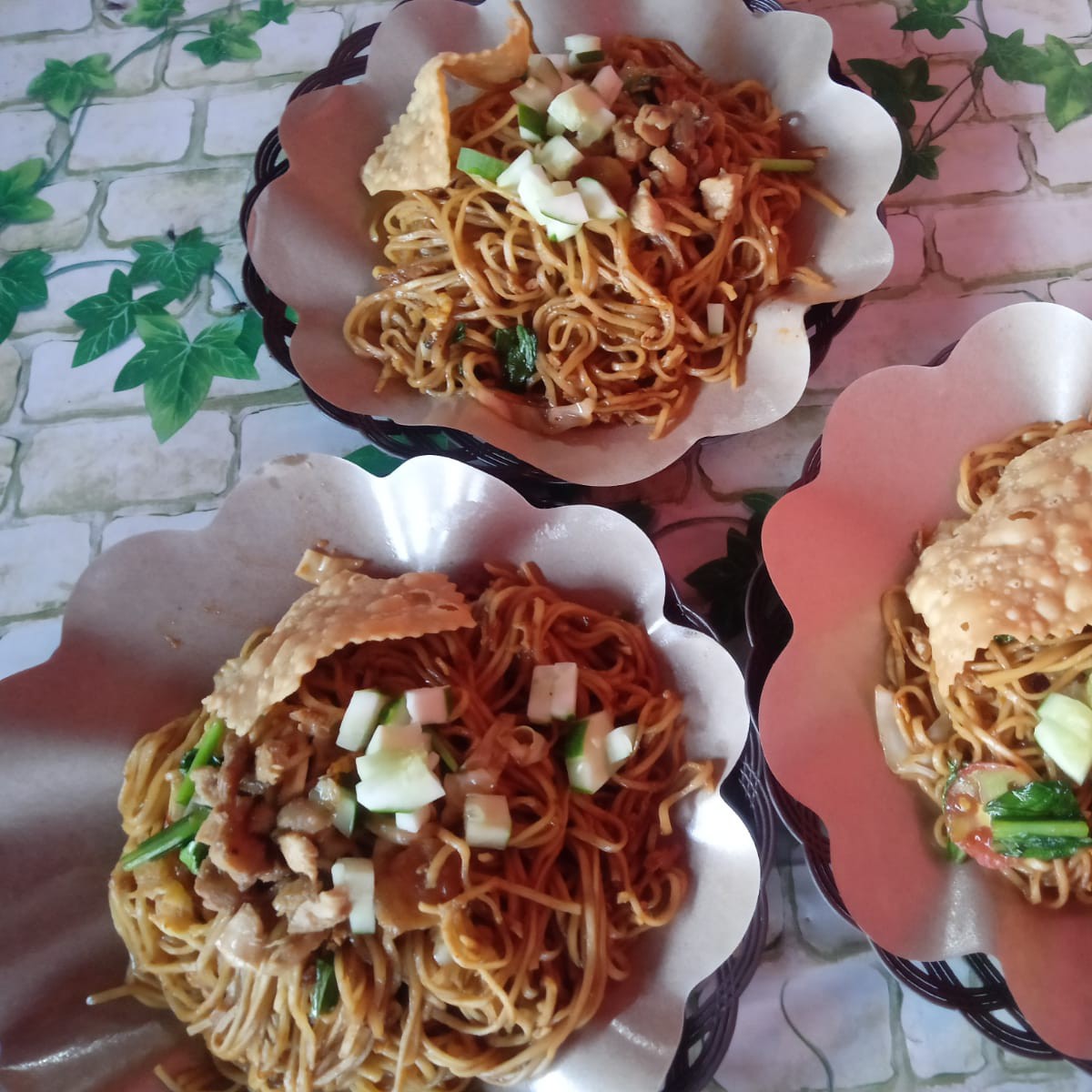 mie nyemek
