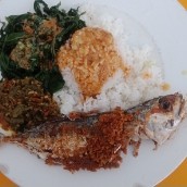 nasi gembung goreng sayur sambel