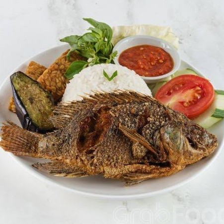 nasi ikan mujaer goreng 