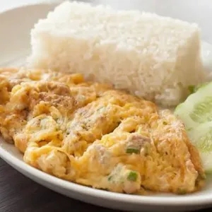 nasi telor dadar sambal lalap