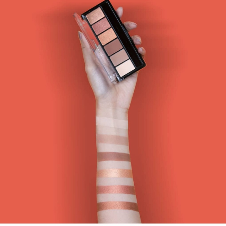 naturaly eyesedow pallete 