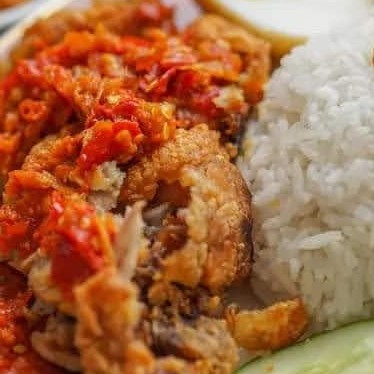 paket ayam geprek--free--es teh
