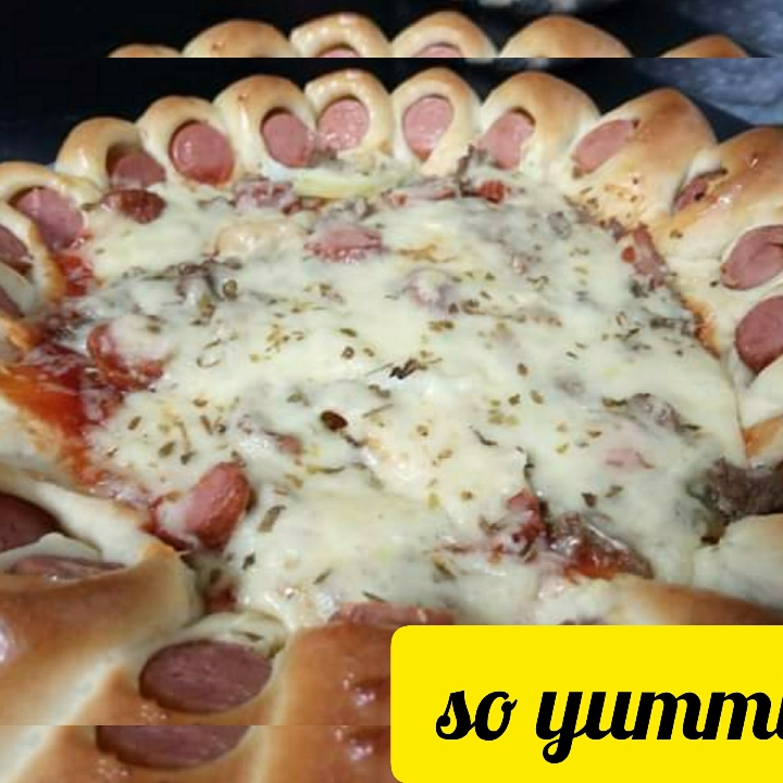 pizza meatlovers pinggiran sosis 