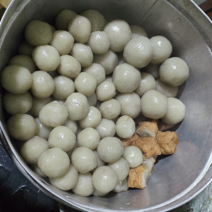 porsi jumbo ciLok KuKus Campur